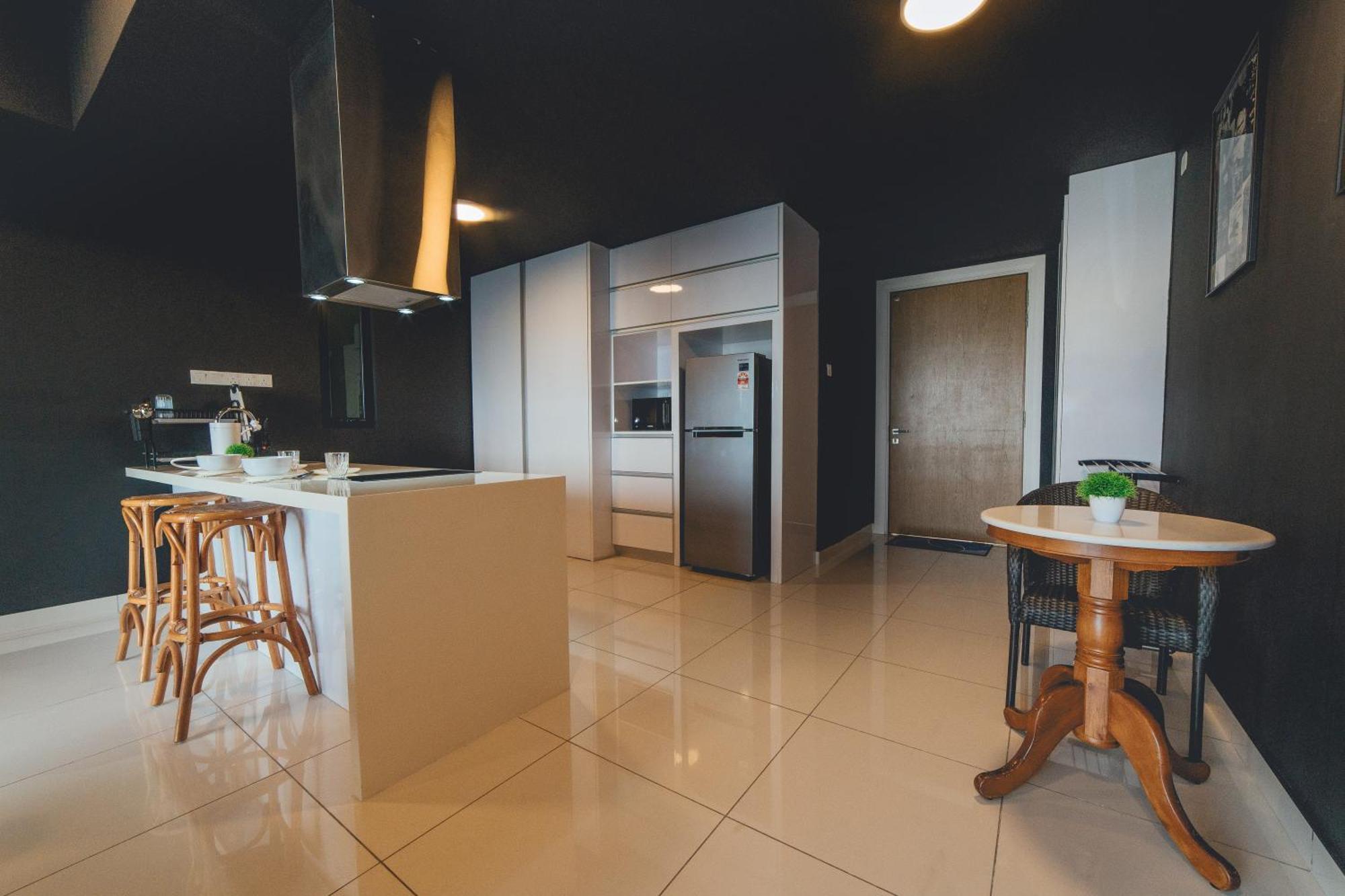 Apartemen Mosaic Southkey 1br Black Stone Midvalley By Our