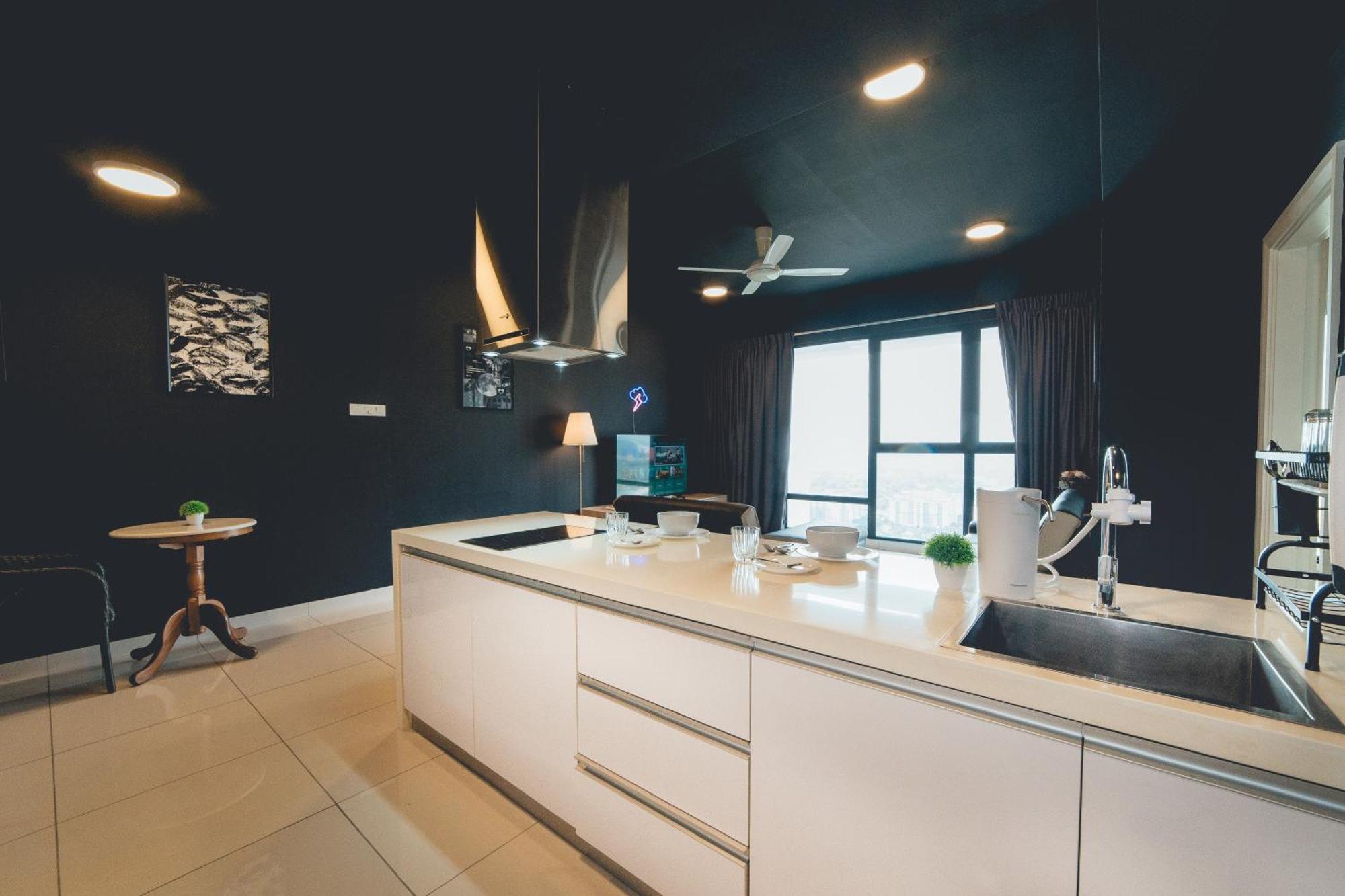Mosaic Southkey 1br Black Stone Midvalley By Our